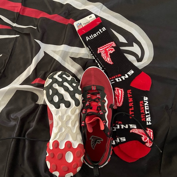 Official Limited Edition Atlanta Falcons Nikes - Picture 4 of 4